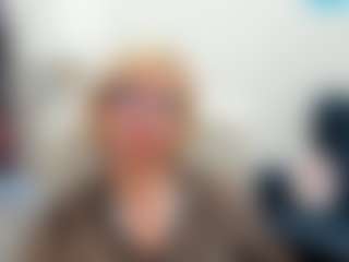 Live cam show with LunaxFantasy - Cougar on Camming Site
