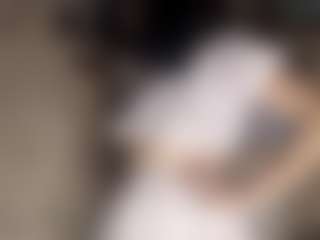 Live cam show with MarnaArmistead - Public Red Hair on Dare Cams