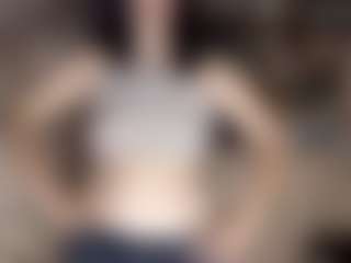 Live cam show with MarnaArmistead - Average on Cam Slut