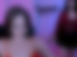 Live cam show with nikki-kiss - Middle Aged on CamClone