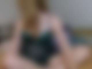 EXYevatell's Live Sex Cam Show