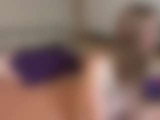 EXYevatell's Live Sex Cam Show