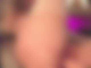 Live cam show with LilianaSky - Blue Eyes on Milfs Live