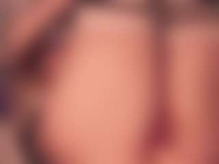 Live cam show with LilianaSky - Fuck Machine on livesuperchat.net