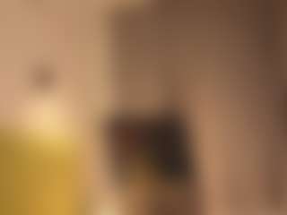 Theladyofdiamonds's Live Sex Cam Show