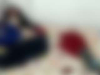 Live cam show with transcolombiana - Tease on CamClone