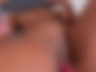 Live cam show with Alena Kenner - Ebony on live18s.com | colombia