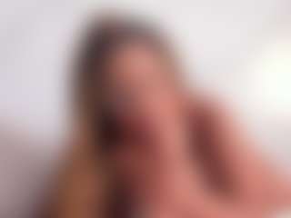 Live cam show with Alena Kenner - Ebony on livesuperchat.net | colombia