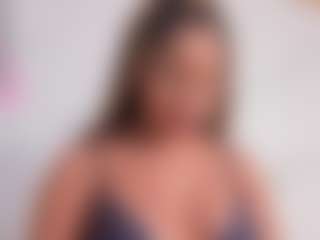 Live cam show with Alena Kenner - Ebony on TeamSkeetLive | colombia