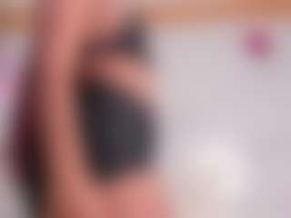 Live cam show with Alena Kenner - Ebony on SpunkLive | colombia