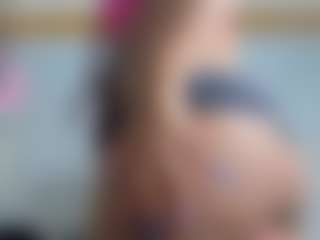 Live cam show with Alena Kenner - Ebony Squirt on Gym Cam Girls