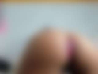 Live cam show with Alena Kenner - Erotic Dance on Camsoda