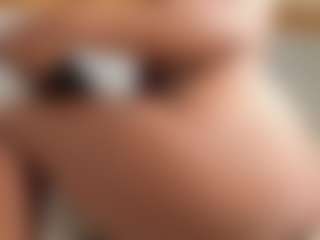 Live cam show with Alena Kenner - Handjob on Dare Cams