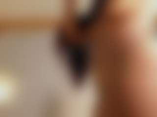 Live cam show with Alena Kenner - Amateur on Camsoda