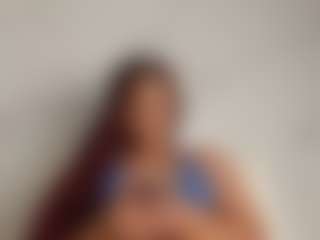 Live cam show with Alena Kenner - Public Brown Hair on Camsoda
