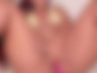 Live cam show with Alena Kenner - Ebony on https://playwithruby.com | colombia