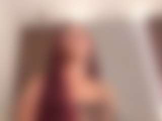 Live cam show with Alena Kenner - Average on Mixed Magazine Live