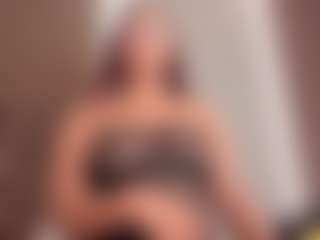 Live cam show with Alena Kenner - Small Tits Brown Hair on TeamSkeetLive