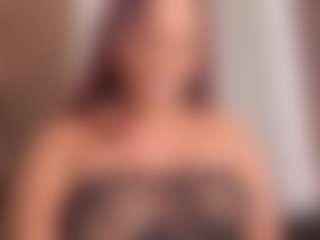 Live cam show with Alena Kenner - Sexy on Camsoda Late Night