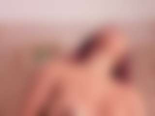 Live-Cam-Show mit Alena Kenner - Fetish Brown Hair auf Camsoda