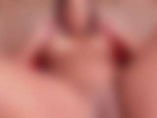 Live cam show with Alena Kenner - Striptease on slutload