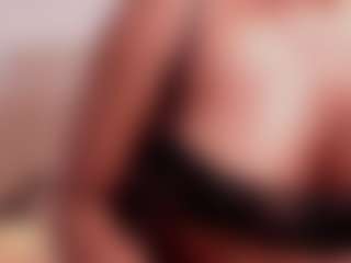 Alena Kenner's Live Sex Cam Show