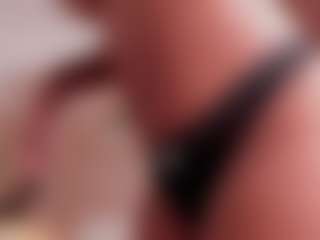 Show live cam dengan Alena Kenner - Public Ebony di Camsoda