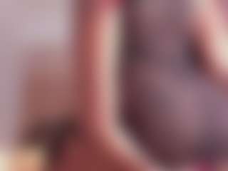Live cam show with Alena Kenner - Athletic Ebony on Gym Cam Girls