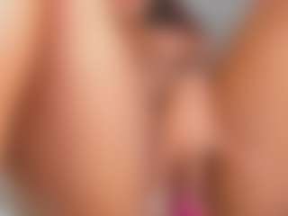 Live cam show with Alena Kenner - Handjob on makecum.org