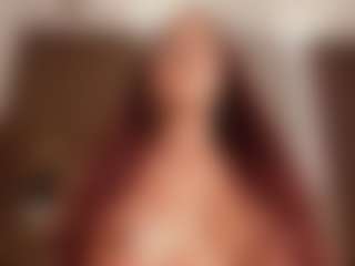 Live cam show with Alena Kenner - Public Black on SxyPornLive