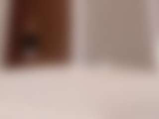 Live cam show with Alena Kenner - Brown Hair on Camsoda
