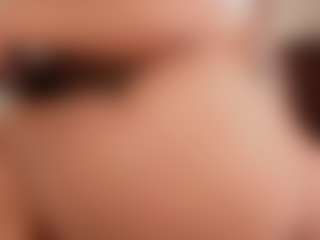 Live cam show with Alena Kenner - Foot Fetish Black on Mixed Magazine Live