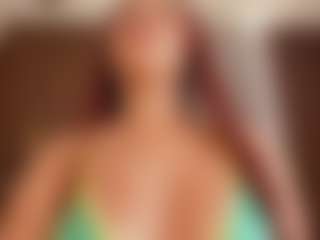 Live cam show with Alena Kenner - Public on sexylive.show
