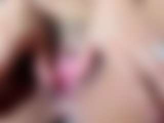Live cam show with aurablueelove - Deepthroat on studioflirtlive.com