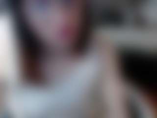 Candy-girl30 MILF webcam performer live streaming