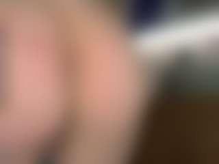 Official_dickeddownunder's Live Sex Cam Show
