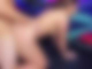 Live cam show with GracellDavidson - Brown Hair on Fit Hotties