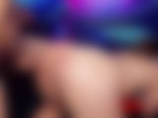 Live cam show with GracellDavidson - Brown Hair on Dare Cams