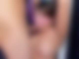 Live cam show with GracellDavidson - Facial on Gym Cam Girls