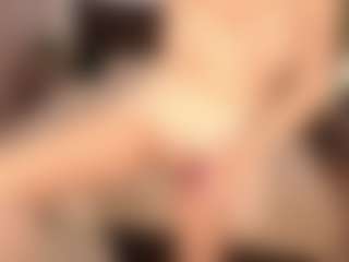 Live cam show with Helen-Carson - Upskirt on MyBangCams