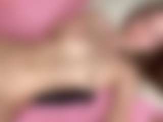 Live cam show with HettieKeisker - Moaning on Camsoda