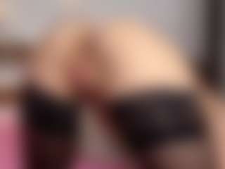 Live cam show with HettieKeisker - Joi on Livezox