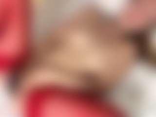 Live cam show with HettieKeisker - Shaved Pussy on EXY