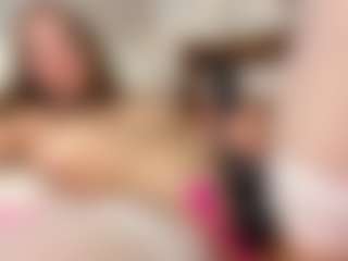 Live cam show with HettieKeisker - Shaved Pussy on SpankPalCams