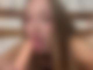Live cam show with HettieKeisker - Green Eyes on sexylive.show