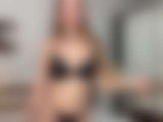 Live cam show with HettieKeisker - Moaning on camwithhim.com
