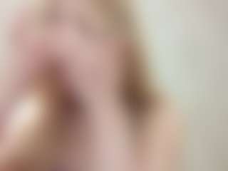 Live cam show with KarrySzweda - Bikini on nudelive.tv