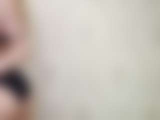Live cam show with KarrySzweda - Public Brown Hair on testsause.com