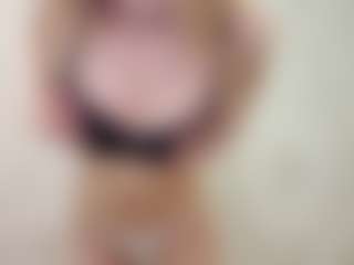 Live cam show with KarrySzweda - Striptease Asian on pussylord.com
