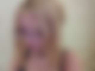 Live cam show with KarrySzweda - Thin on Uber Horny